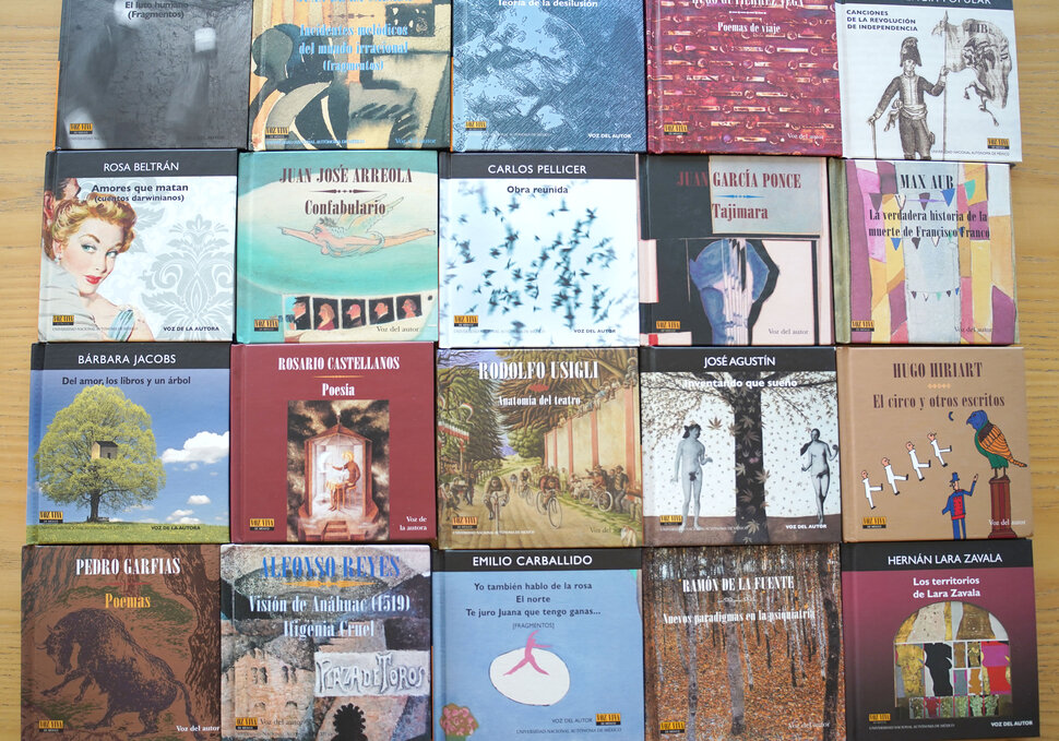 Collage compuesto por carátulas de CD