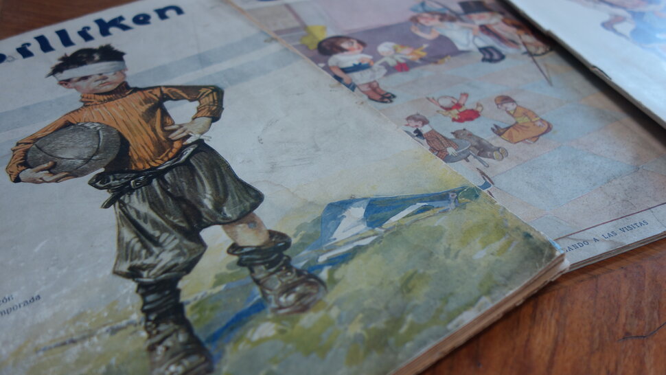 Zeitschriftencover, abgebildet ein Kind mit einem Fußball unter dem Arm (öffnet Vergrößerung des Bildes)