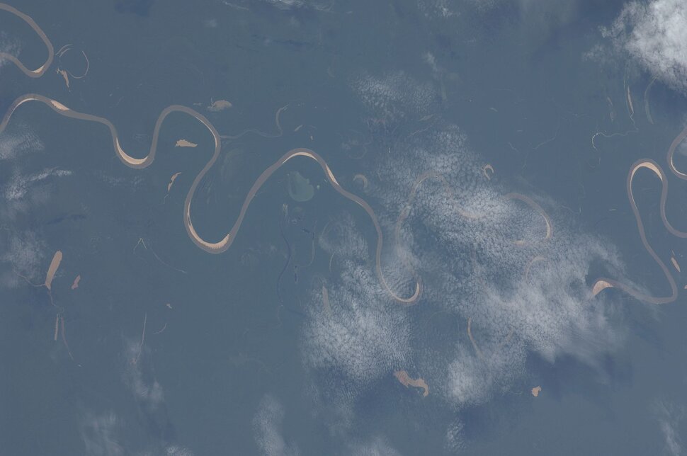Luftaufnahme des Verlaufs des Purus-Flusses in Brasilien